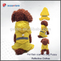 Forme la capa de la lluvia del animal doméstico para el perrito del perro / la chaqueta impermeable Ropa con capucha / reflexiva de la lluvia